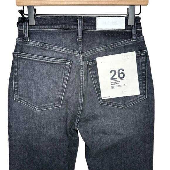 Re/Done 90s High Rise Ankle Crop Onyx Fade Jean - Picture 6 of 9